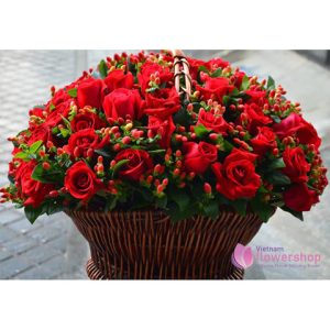 99 red roses love you forever