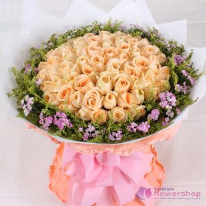 99 roses hand bouquet to Danang Vietnam