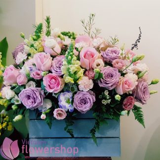 Basket birthday of mixed flowers