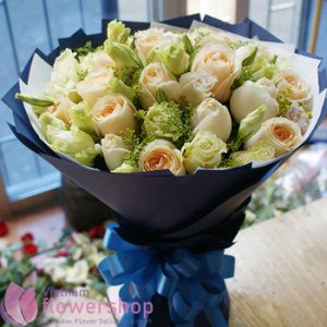 Birthday roses bouquet at Vietnam Florist