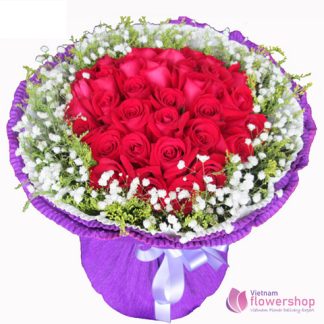 red rose and baby breath bouquet delivery Vietnam