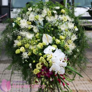 Buying funeral flowers online to Vietnam
