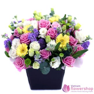 Order mixed flower arrangement-delivery-in-Vietnam