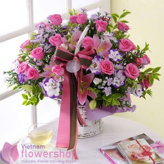 Pink rose basket for her birthday