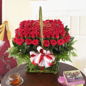 Red roses arrangement delivery now