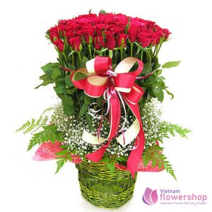 Red roses basket delivery same day in Vietnam