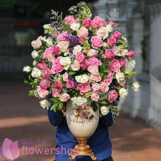 Send beautiful birthday flowers to Vietnam