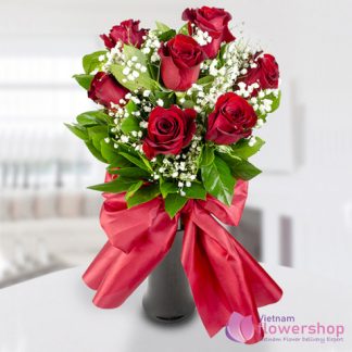 Send flowers in vase to girlfriend in Vietnam