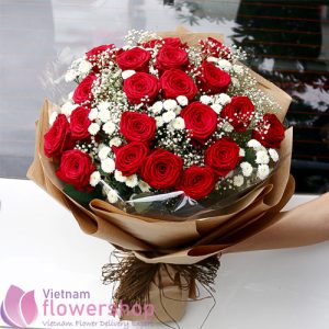 Vietnam red roses bouquet lovely