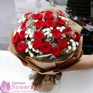 Vietnam red roses bouquet lovely